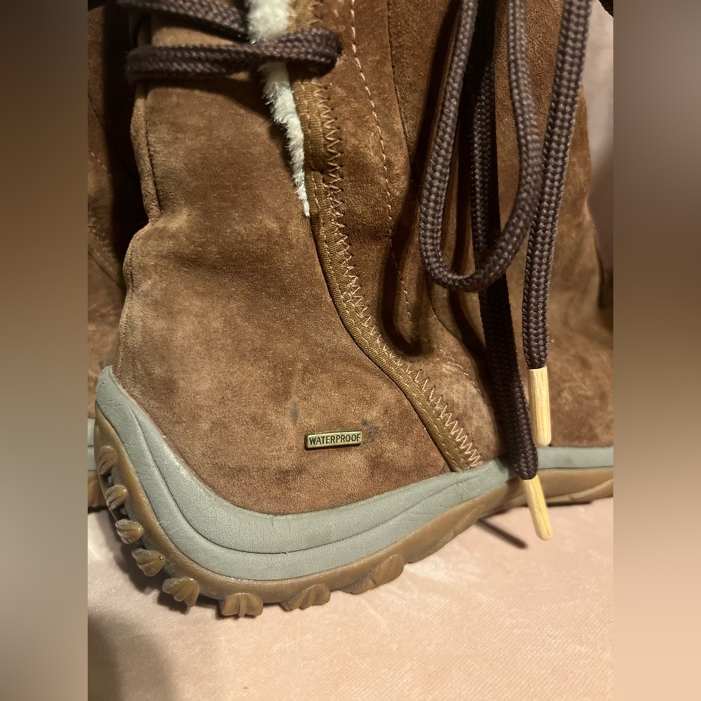 Chic Brown Winter Boots with Cozy Lining - Picture 8 of 12
